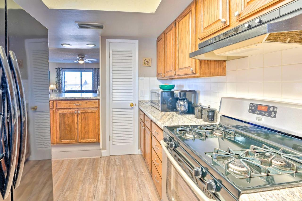 Lake Havasu Home With Pool - 2 Miles To Waterfront! Lake Havasu City Exteriör bild